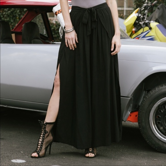 📣LAST PAIR📣Palazzo Wrap Pants - Picture 3 of 6